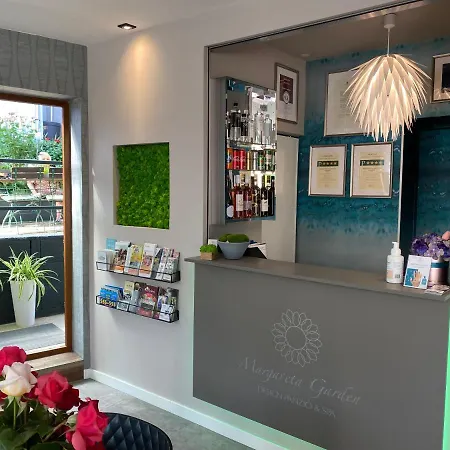 Margareta Garden & Aparthotel Erlau