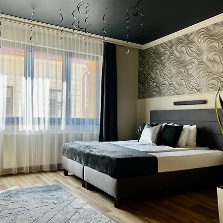 Aparthotel Margareta Garden & 4*