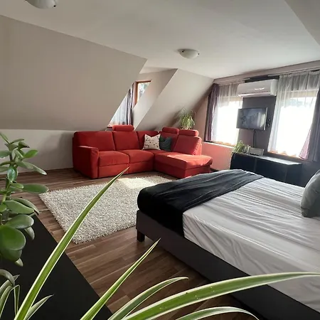 Margareta Garden & 2*