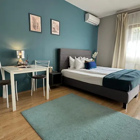 Margareta Garden & 2*