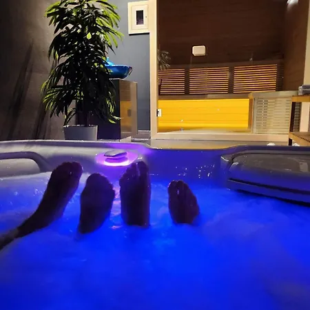 Margareta Garden & 4* אגר